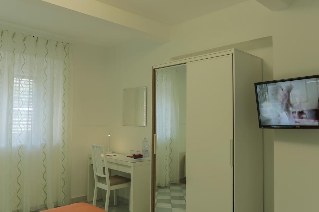 B&B Porta Della Sicilia Messina Exterior photo